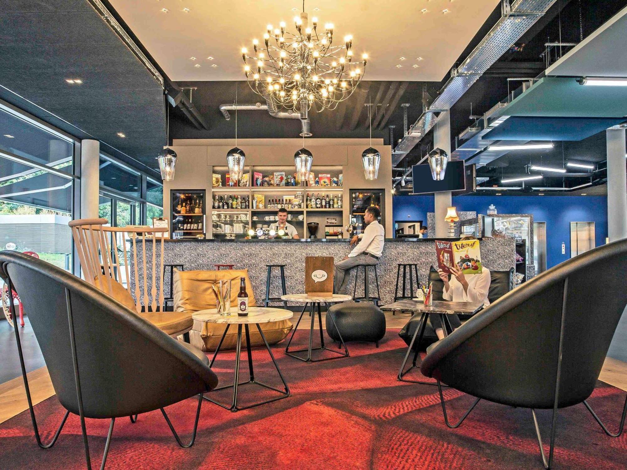 Готель Ibis Styles Geneve Carouge Екстер'єр фото